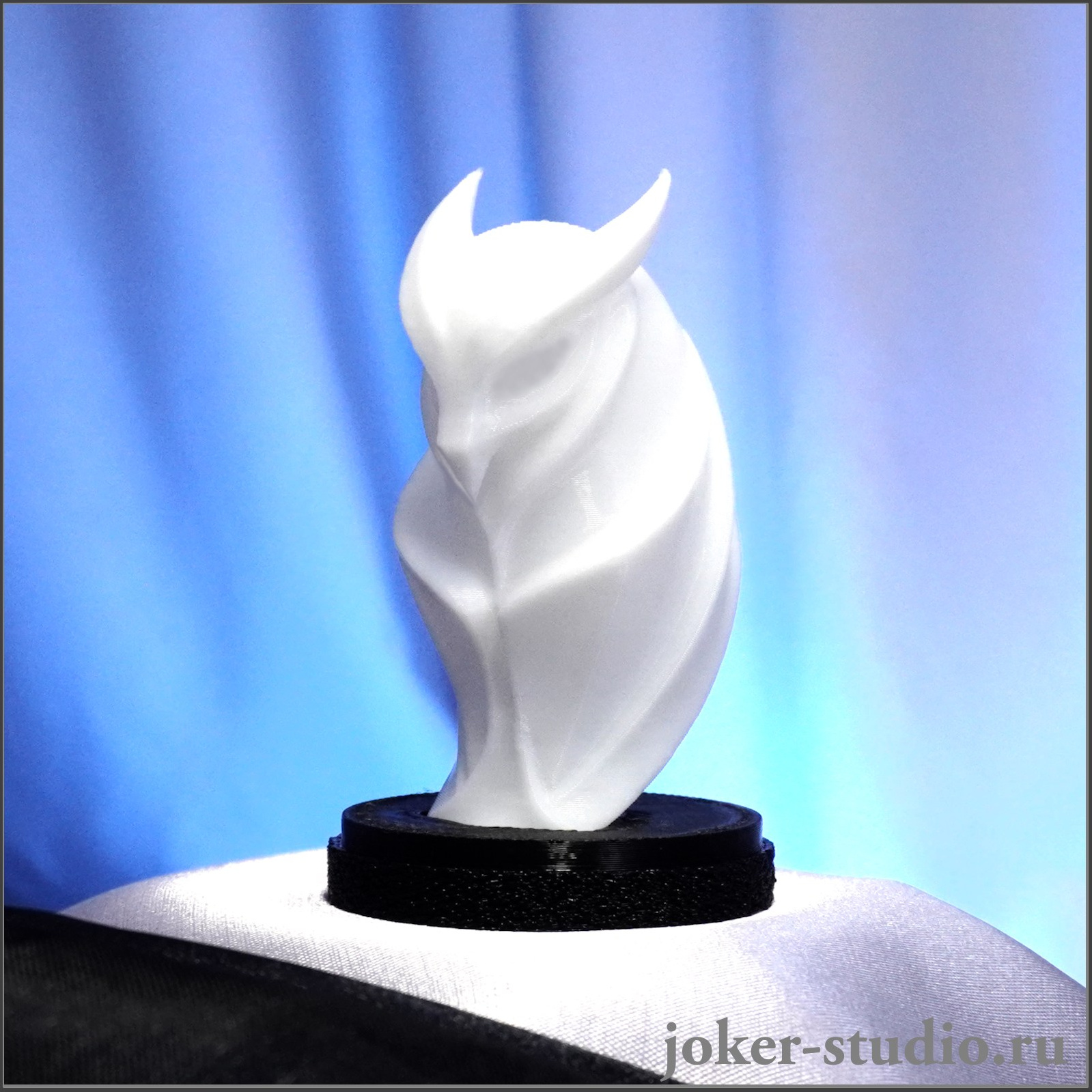 Фигурка белая сова как подарок на любой случай, универсальный и стильный сувенир от Joker-Studio.