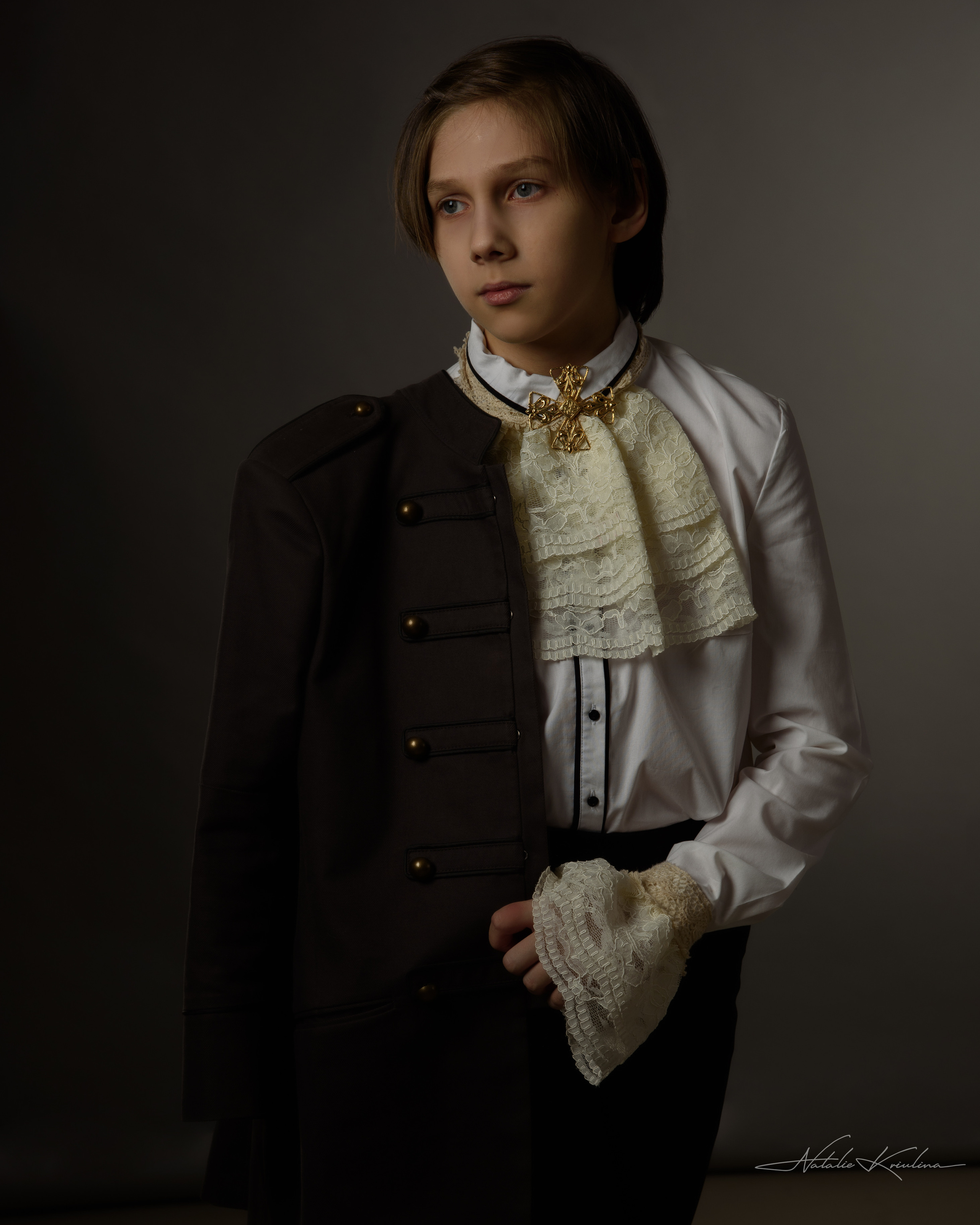 художественный портрет подростка в костюме эпохи 18 века