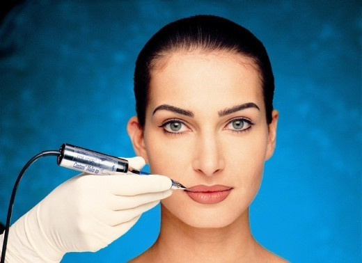 Курсы татуажа в Томске. Курсы маникюра и наращивания ресниц в Томске