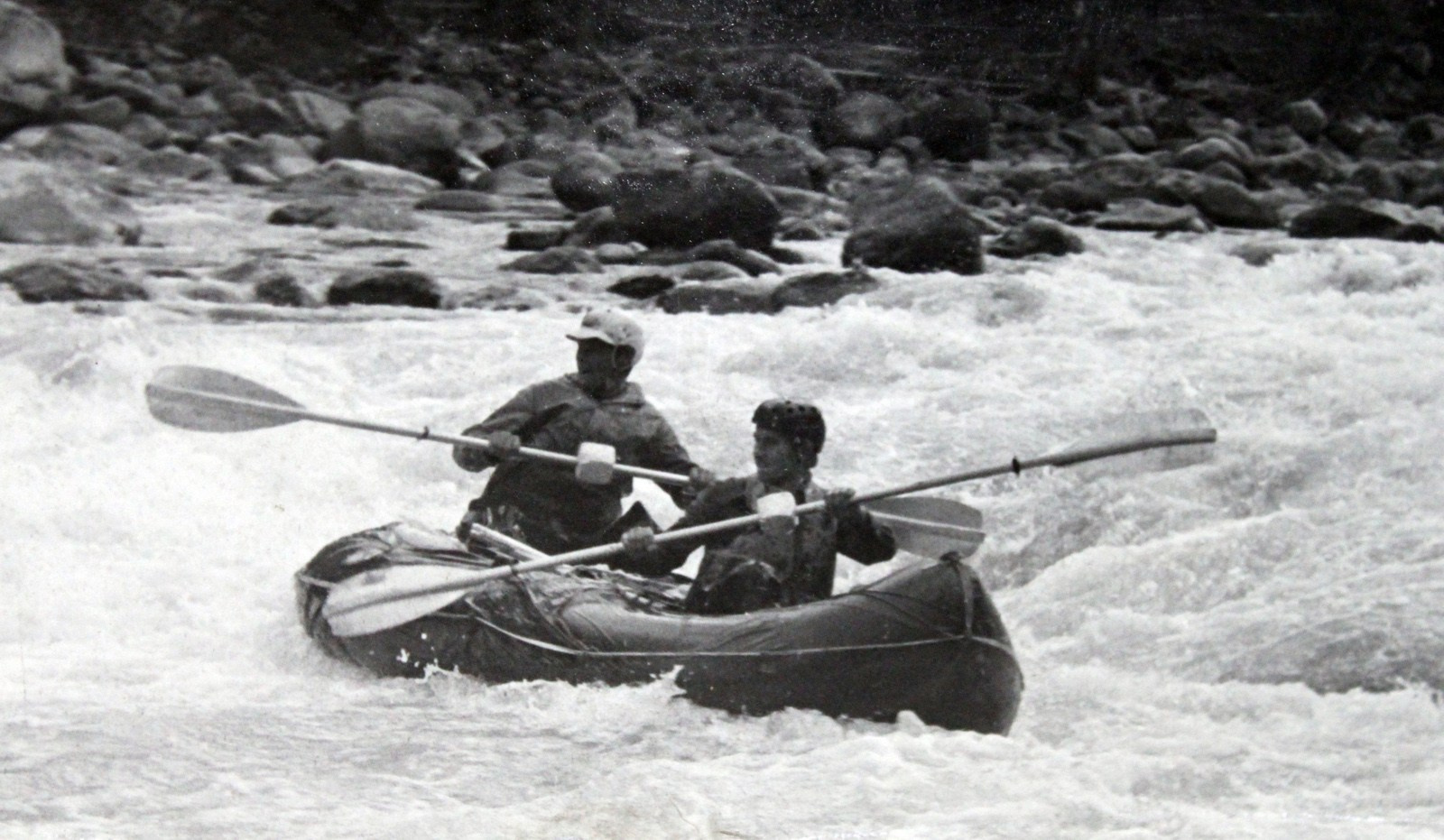 Первая экспедиция туристов-водников Алтая (1970). Фотограф Эдуард Алмадаков