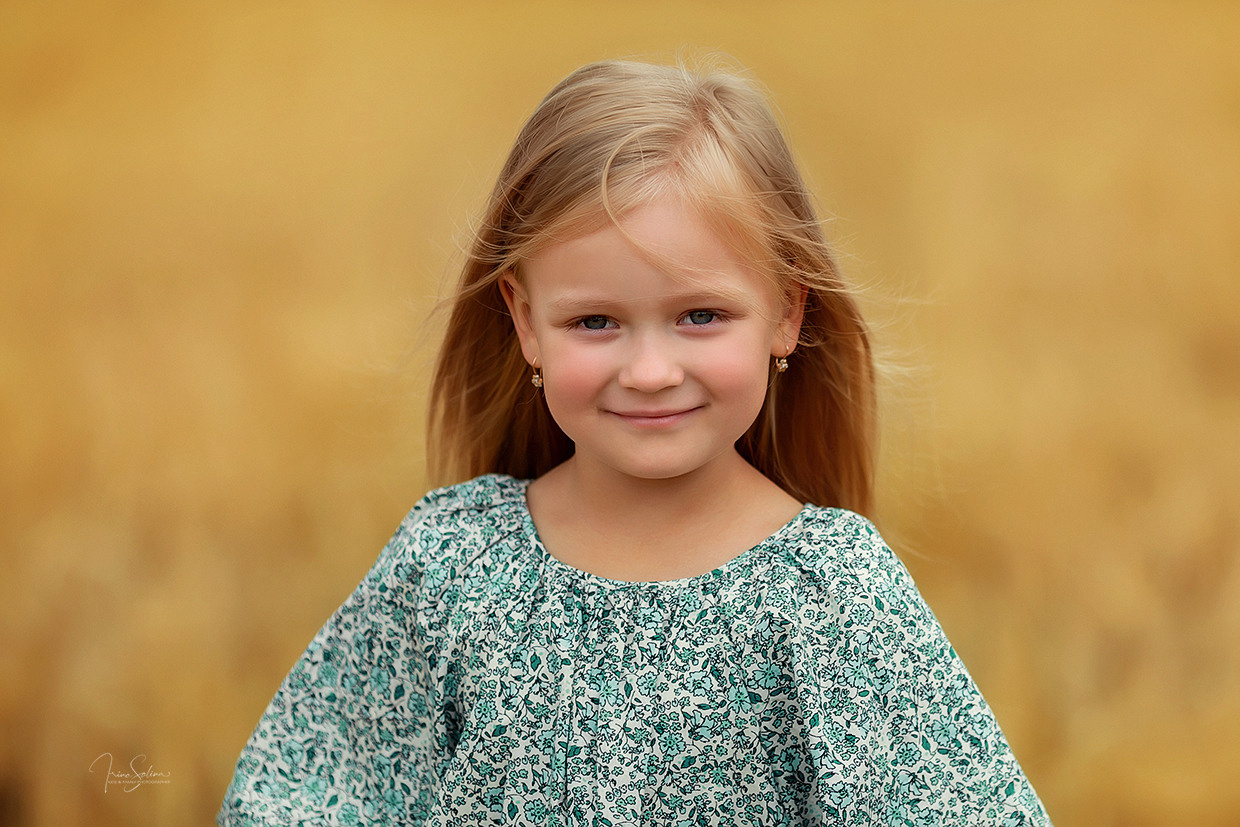 Фотосессия в пшенице. Детский и семейный фотограф в Екатеринбурге