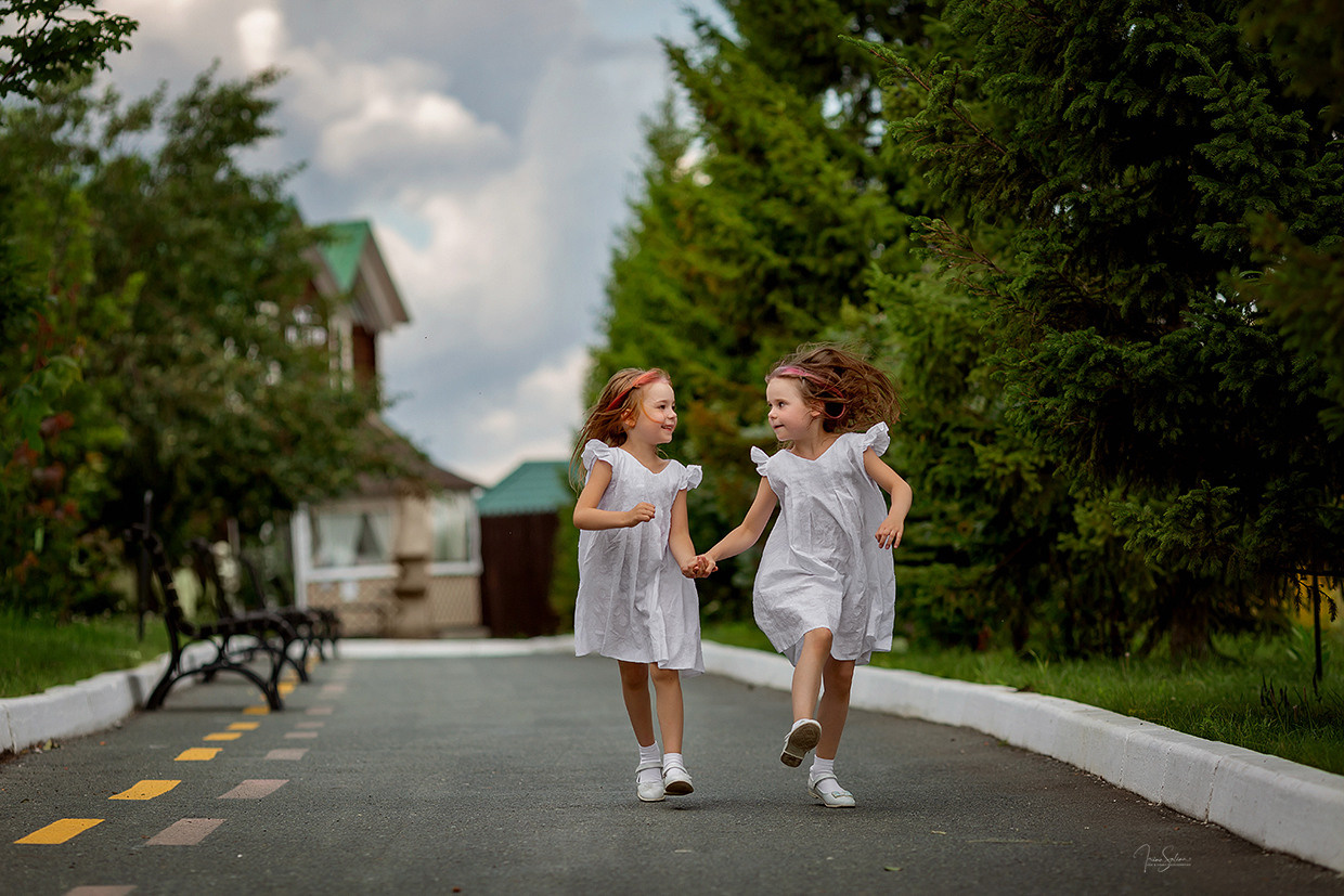 Семейная фотосессия в КСК Белая лошадь. Детский и семейный фотограф в Екатеринбурге
