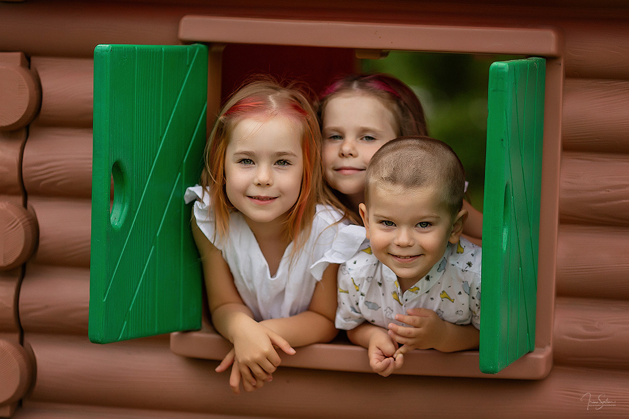 Семейная фотосессия в КСК Белая лошадь. Детский и семейный фотограф в Екатеринбурге