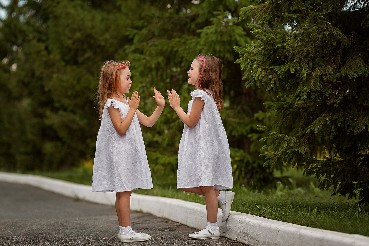 Семейная фотосессия в КСК Белая лошадь. Детский и семейный фотограф в Екатеринбурге