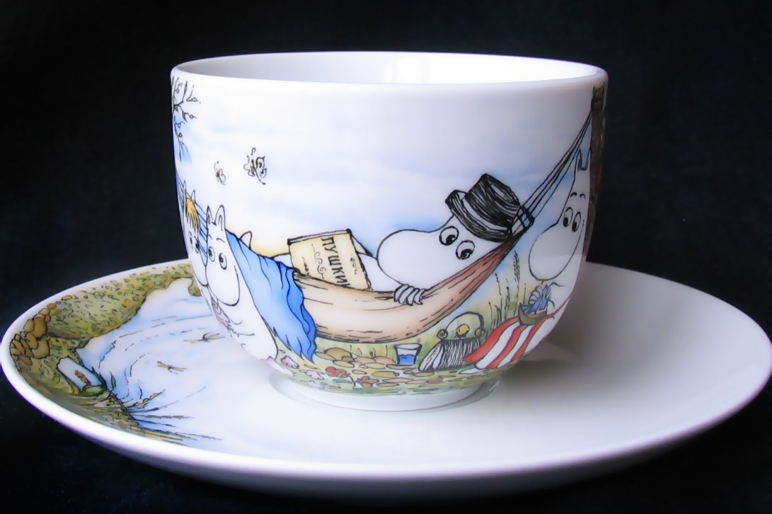 Чайная пара с Муми-троллями. Роспись фарфора на заказ в Санкт-Петербурге. 