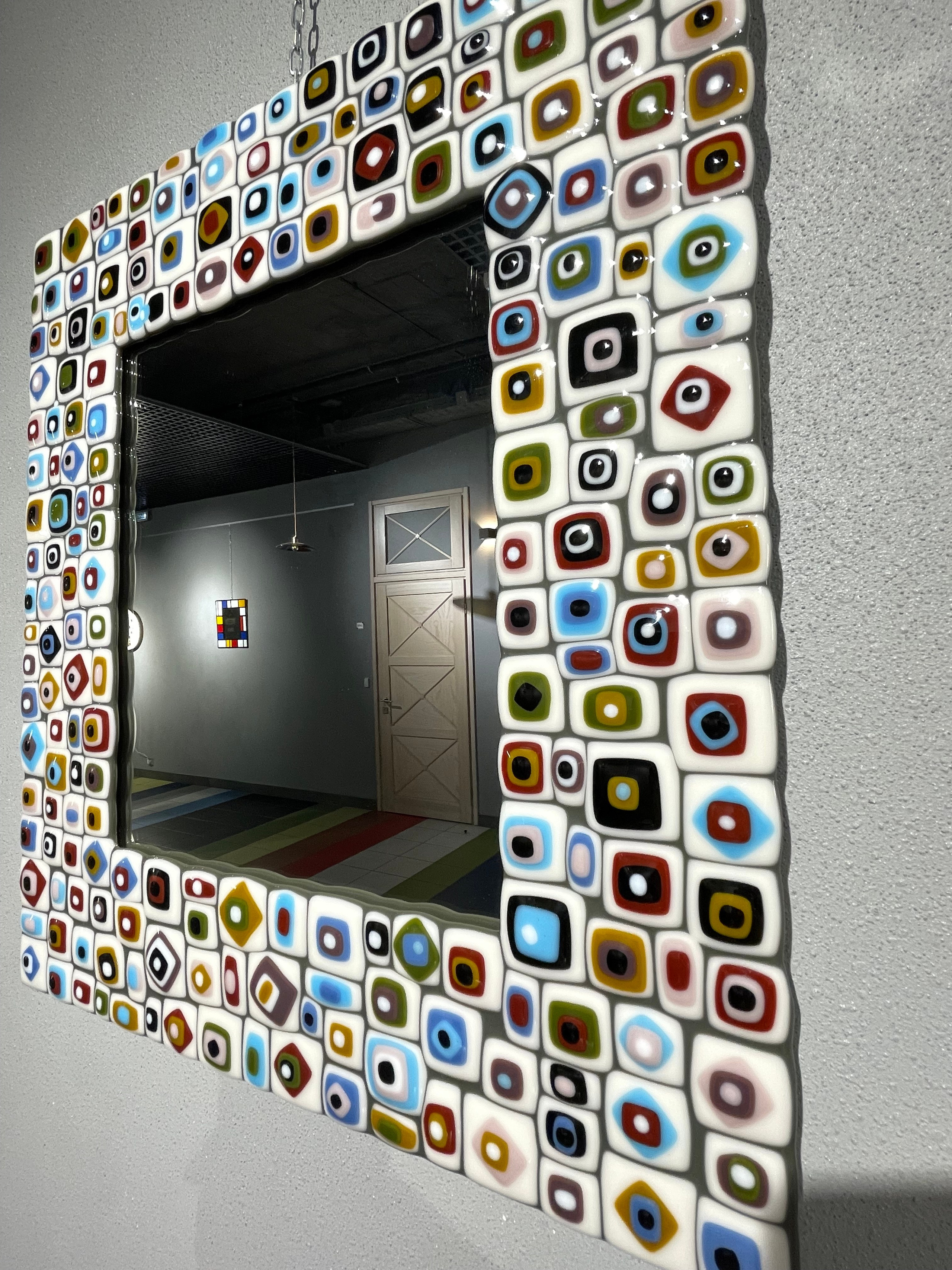 Зеркала. Художественное стекло Ольги Козачун — Крым