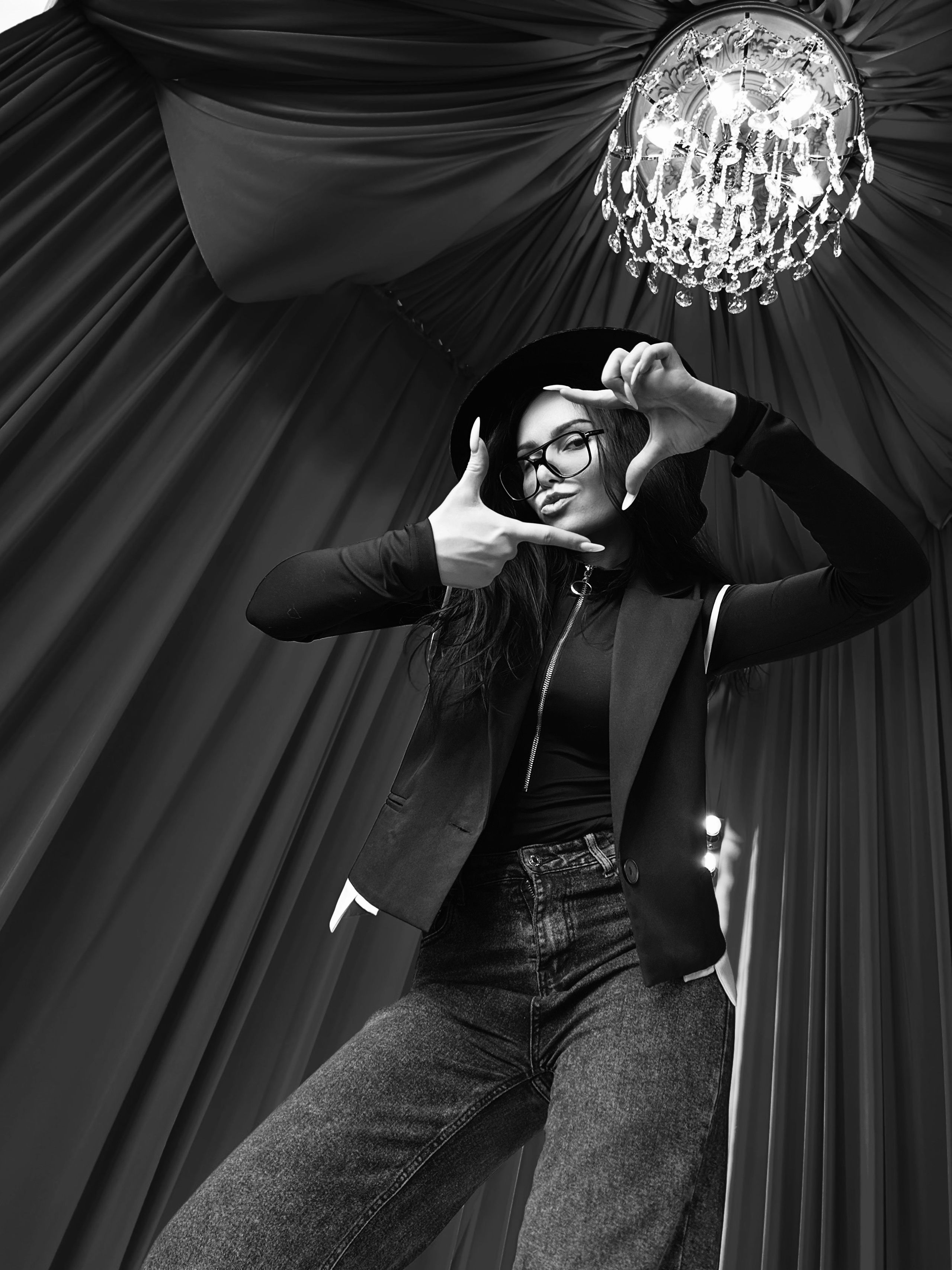 Контакты. Фотограф Арина Шмакова