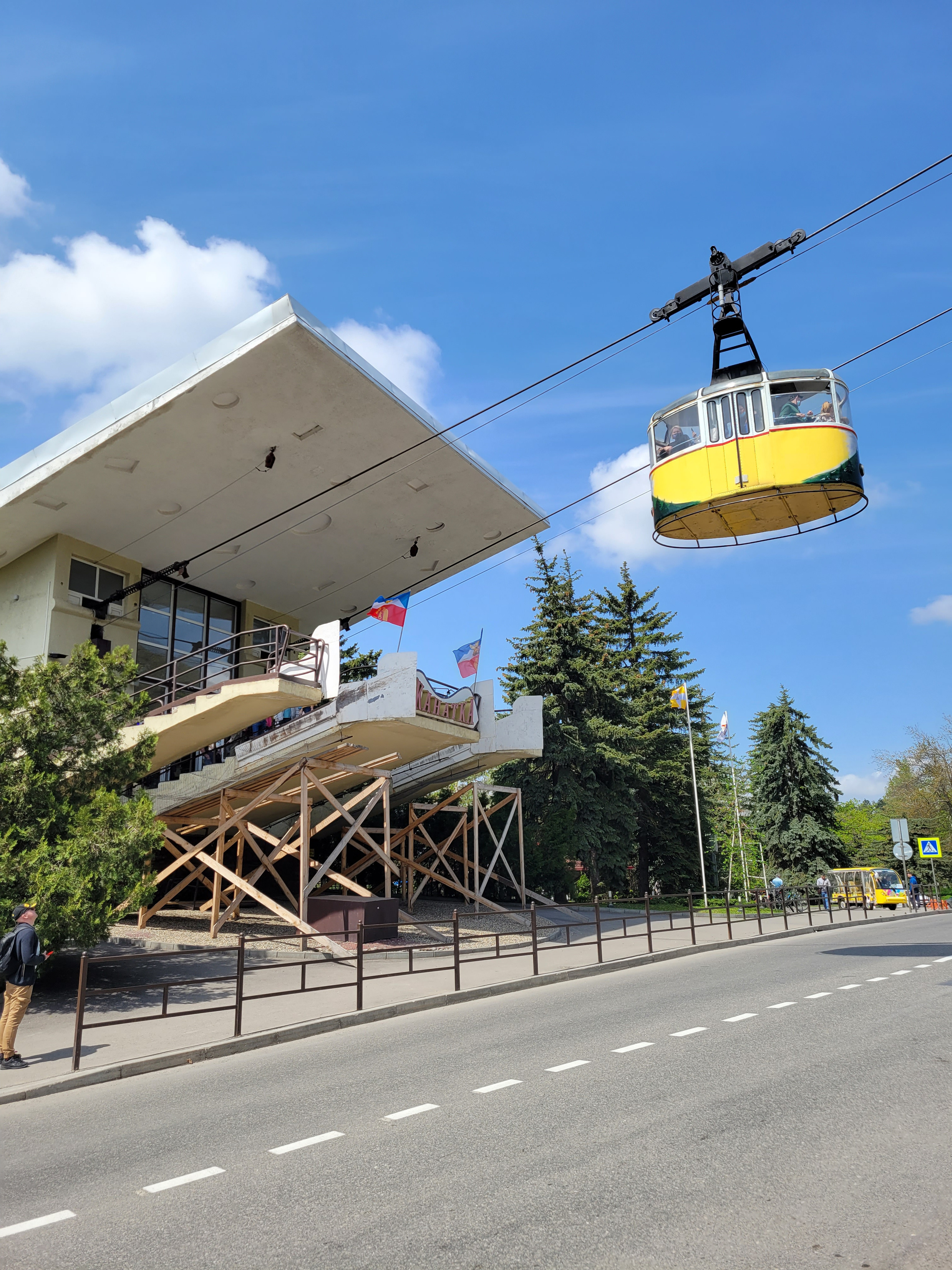 2021. Walk & Fly with Batay