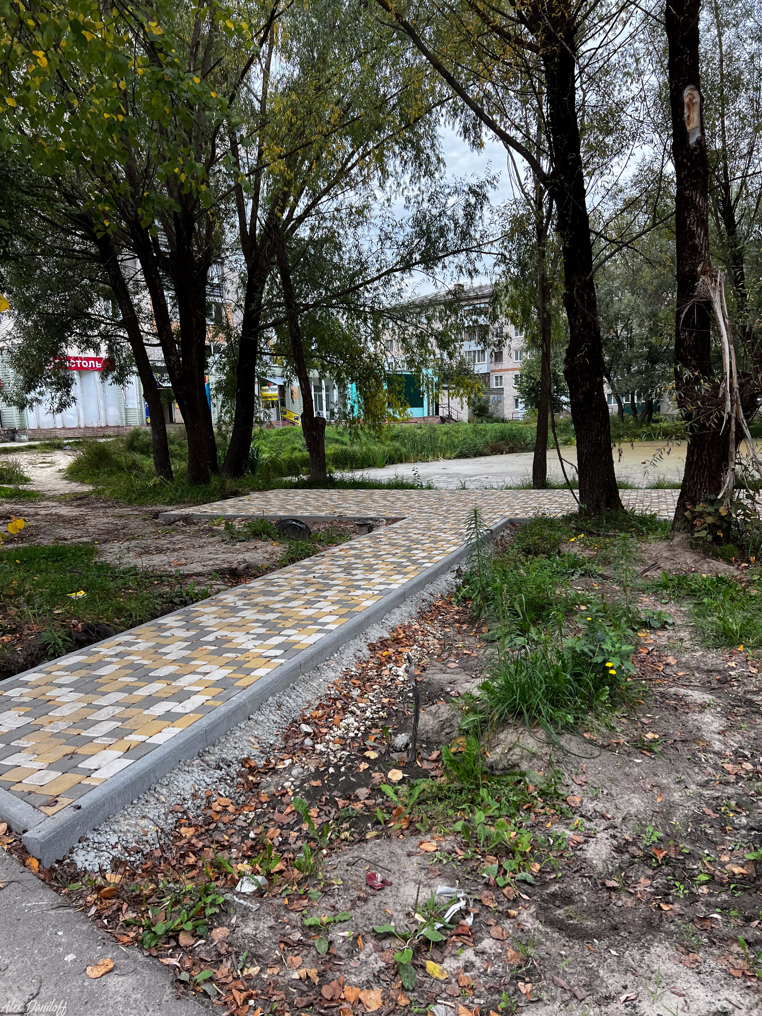 Благоустройство пруда в Вербовском: работы идут, но итоговый вид пока не готов