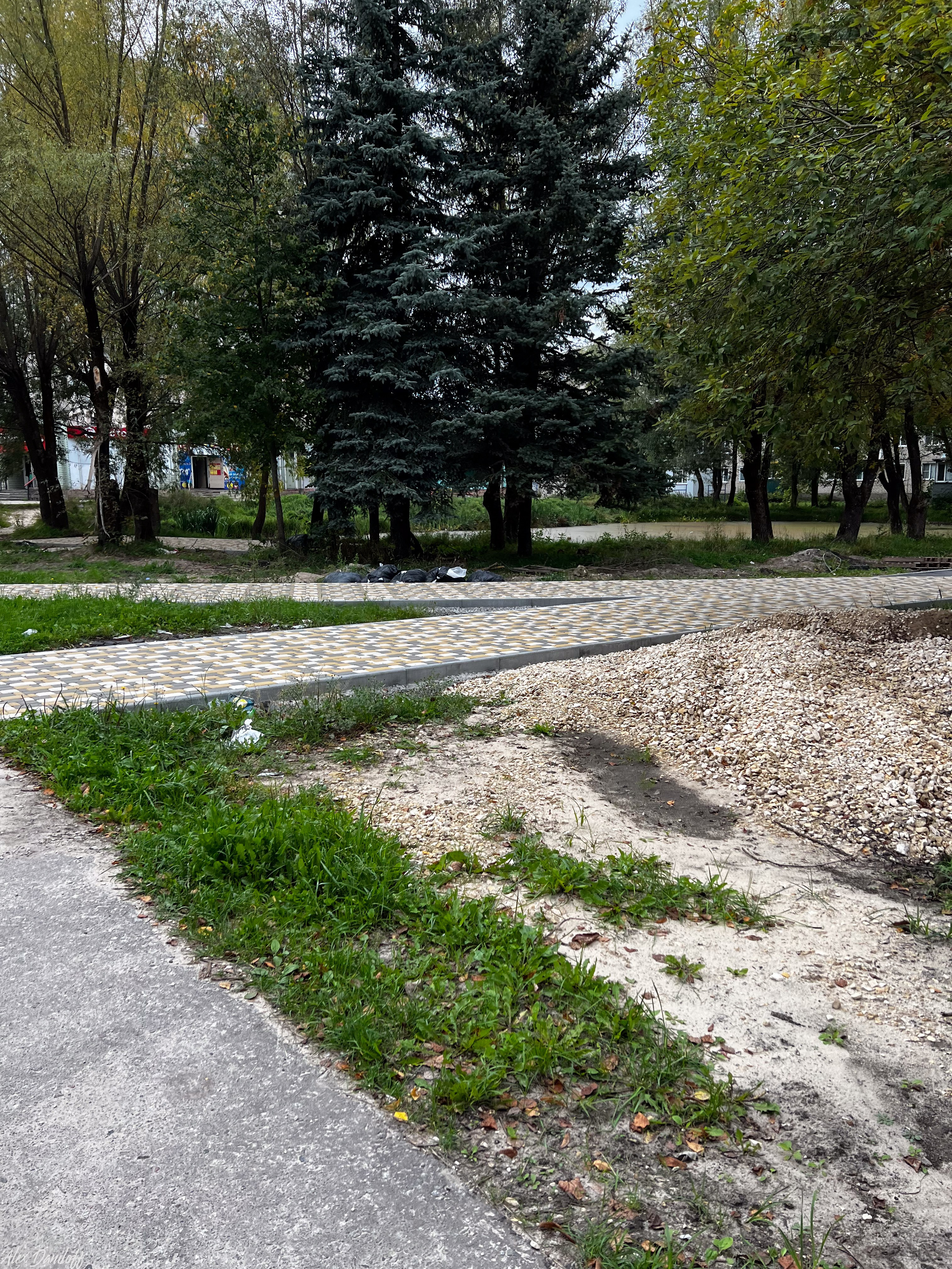 Благоустройство пруда в Вербовском: работы идут, но итоговый вид пока не готов