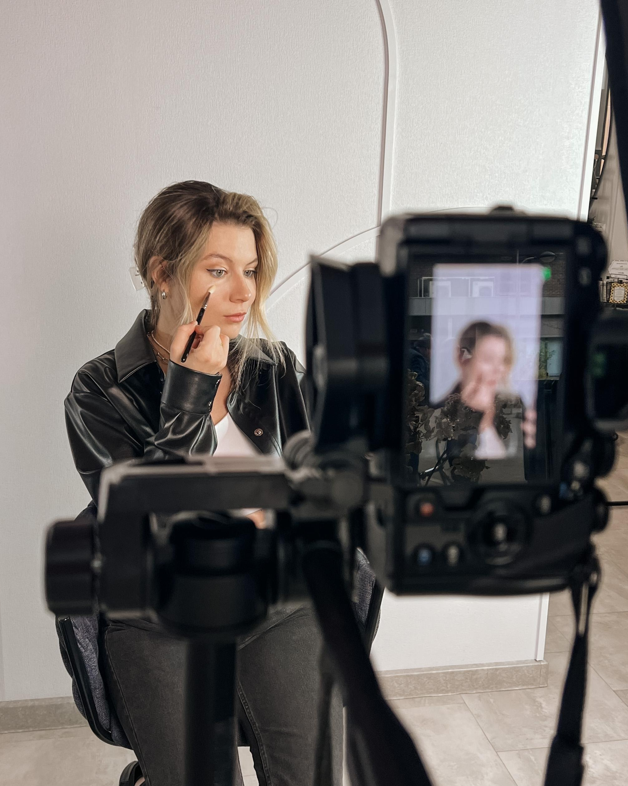 Видеограф в Красноярске и по всему миру Одинцова Вероника