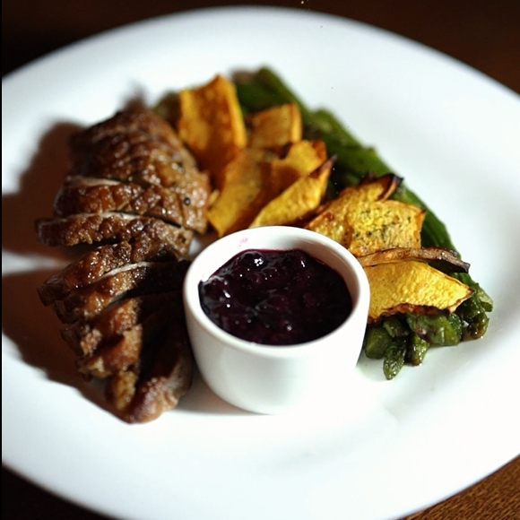 FOOD Фуд-видеосъёмка под ключ — стильные видео еды для ресторанов и брендов. ZHU FILMS — Видеомейкер, видеограф в Санкт-Петербурге