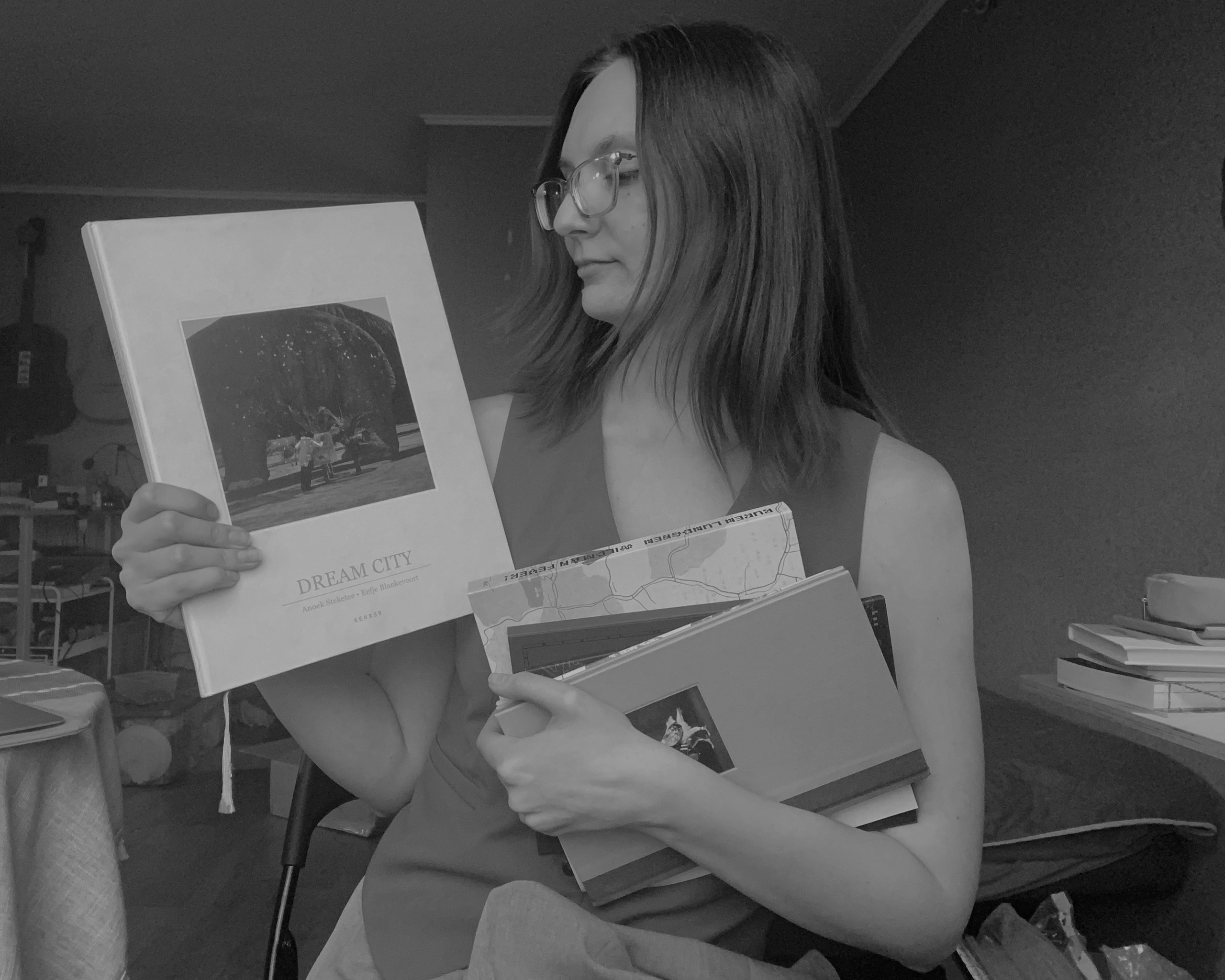 Фотокнижная библиотека Кристины Шкилевой. Фотограф и исследователь фотографии из Санкт-Петербурга Елизавета Веприцкая