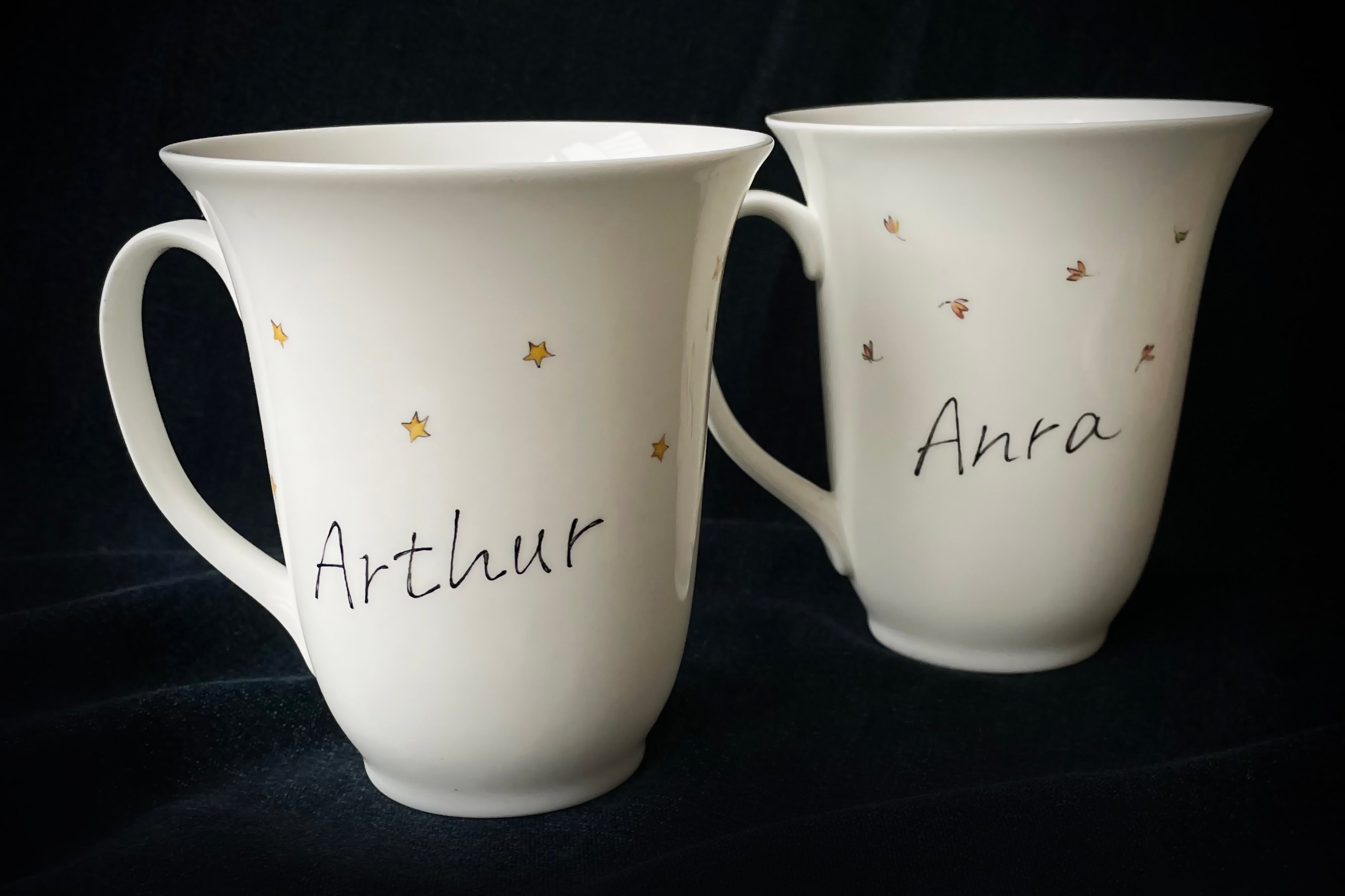 Детская посуда.  Именной фарфор. Роспись фарфора на заказ в Санкт-Петербурге. Надпись на фарфоре