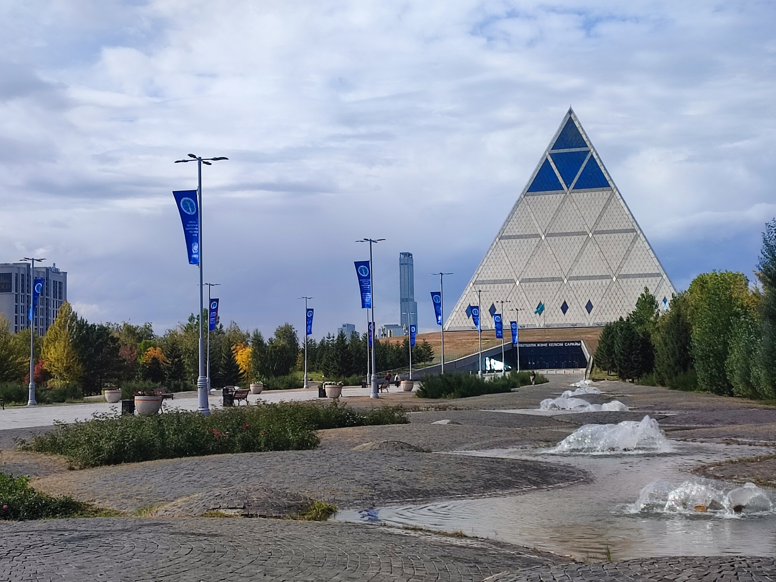 20-21/09.2025 КАЗАХСТАН г. Астана. Фотограф анималист Елена Галдина г. Красноярск