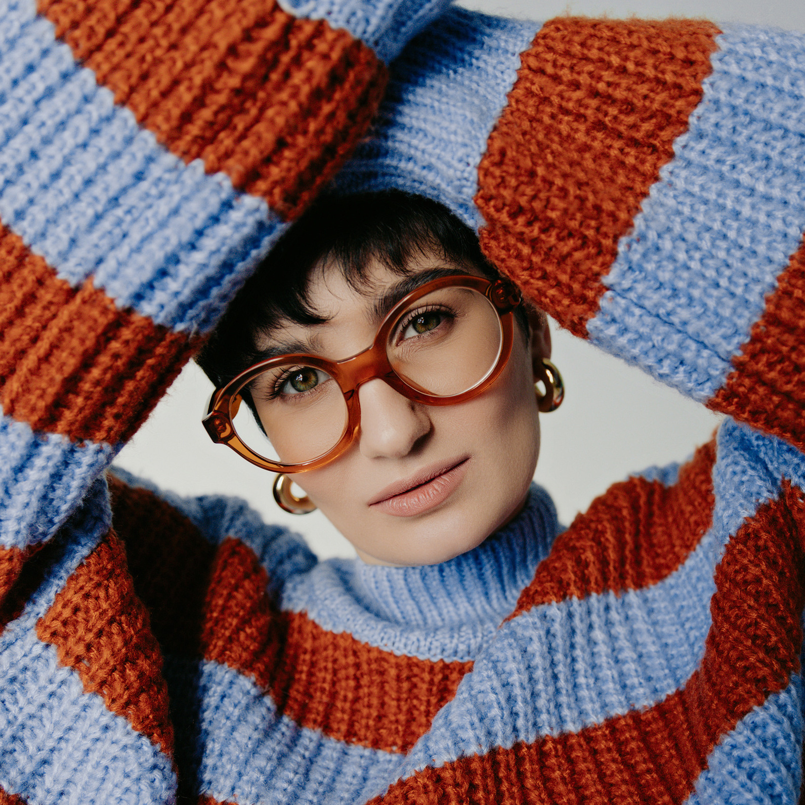 Contacts. Фотограф Аревик Алоян