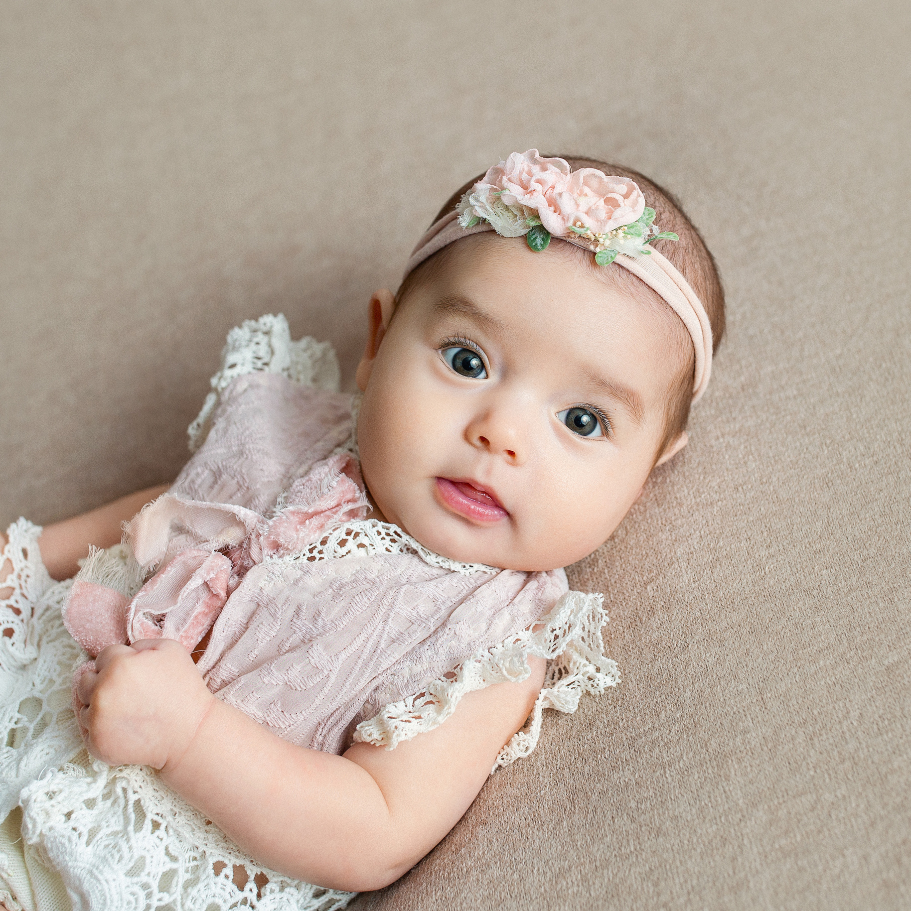 Фотосъемка детей до года в Чехове, Подольске, Серпухове