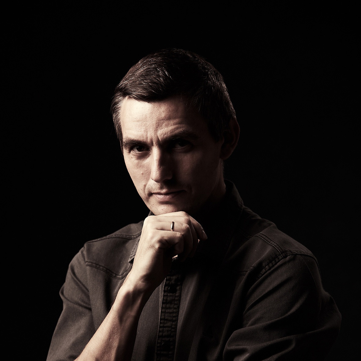 Правильный Выпускной Альбом в городе Новосибирск, Томск Бердск. Представитель компании Дмитрий Иванов.