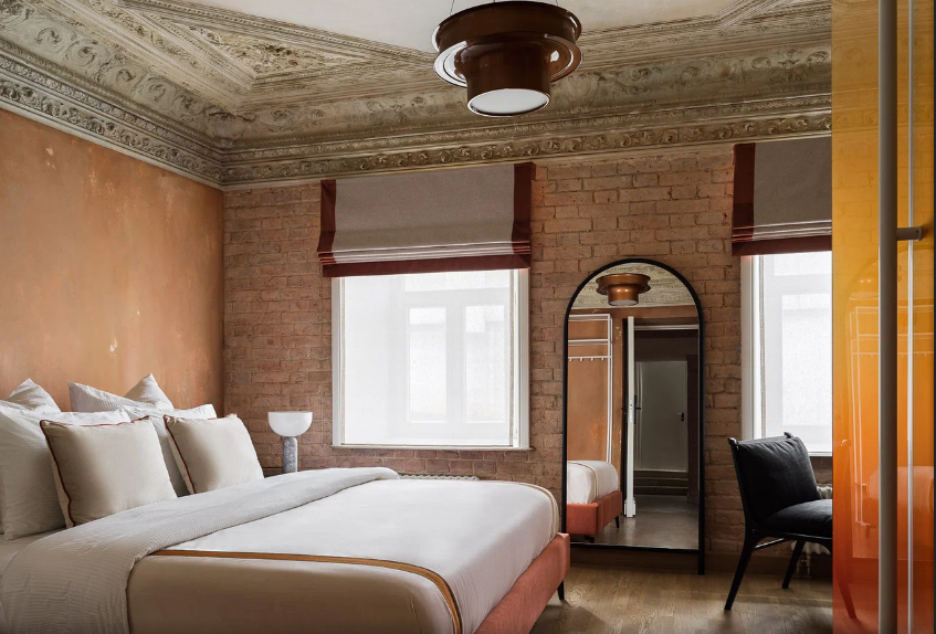 Выбрать лучшие гостиницы и отели на свадьбу для утра невесты в Москве. Свадебный фотограф в Москве Элина Ларченкова. Фото, которые цепляют