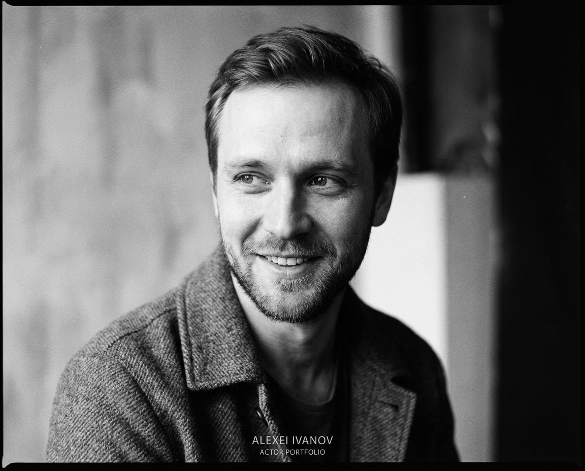 Фотоуслуги в Екатеринбурге — фотосессии, фото на документы, обработка | POP-UP. Фото + нейро — студия «POP-UP»