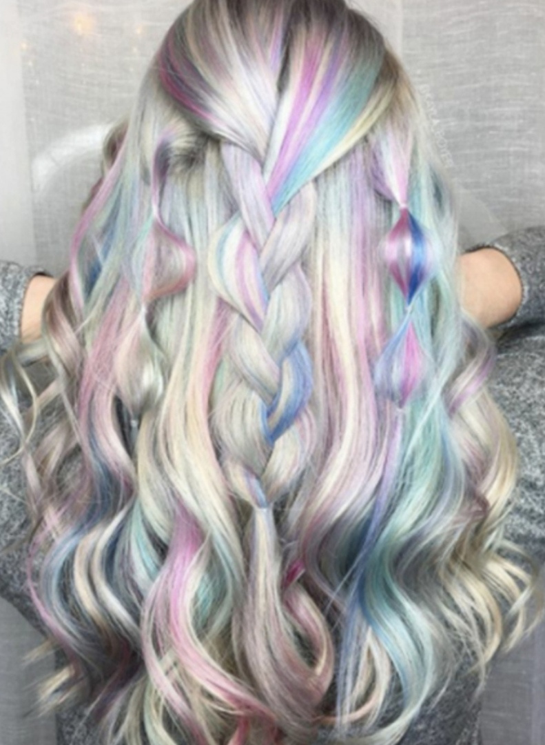 Курсы парикмахеров в Томске. Курсы маникюра и наращивания ресниц в Томске