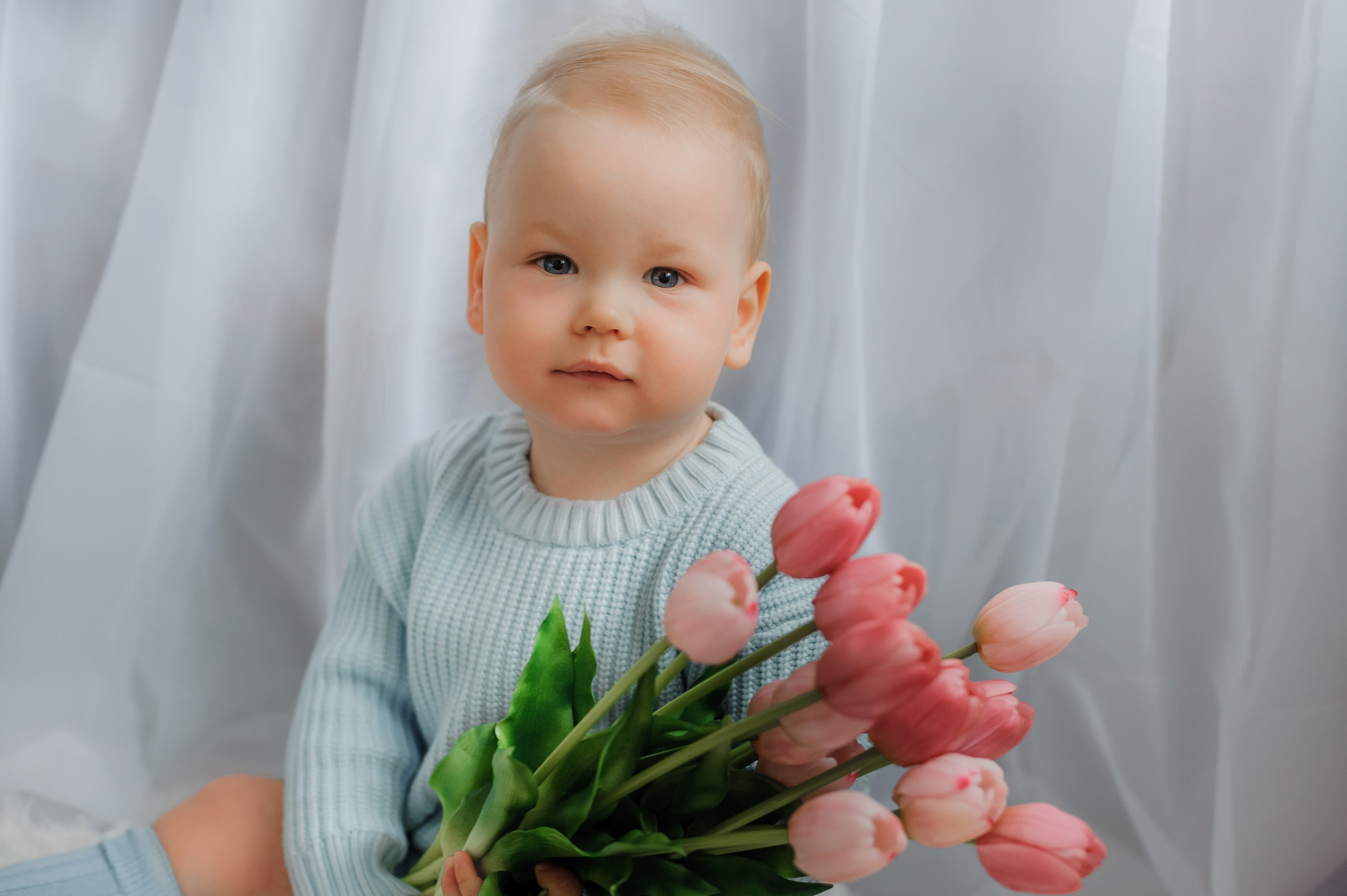 Информация о фотографии новорожденных. Фотограф новорождённых в Рязани, фотосъемка выписки из роддома, крещен