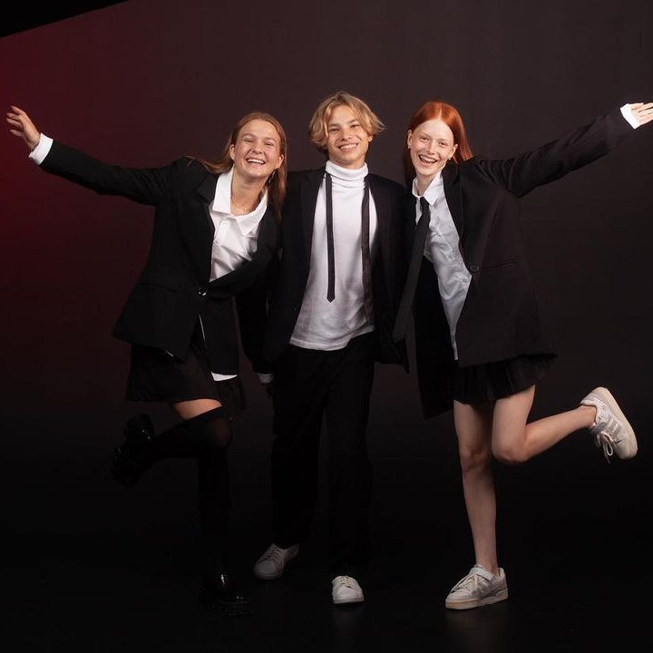 Выпускные альбомы в Минске. Выпускные альбомы Cardsi