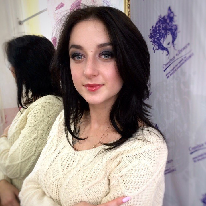 Курсы визажистов в Томске. Курсы маникюра и наращивания ресниц в Томске