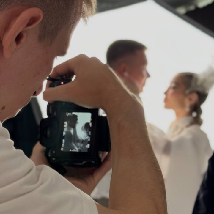 Контакты. Свадебный видеограф в Омске Вадим Алепов