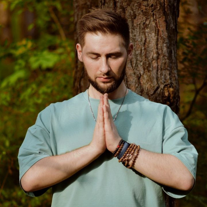 Каллиграфия на холстах со смыслом от Андрея Рэя (1)