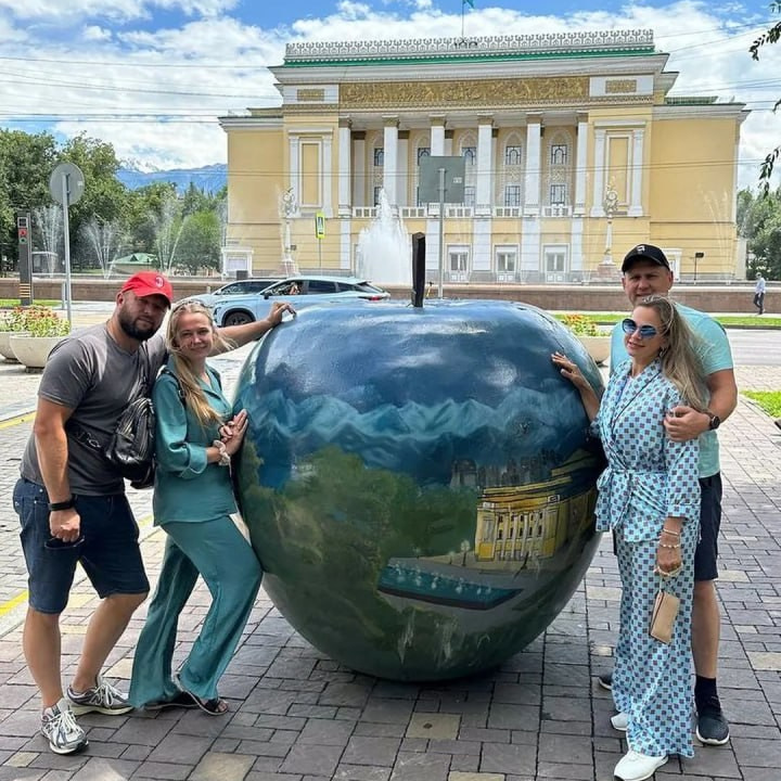 Улица Панфилова в Алматы — главная пешеходная зона города