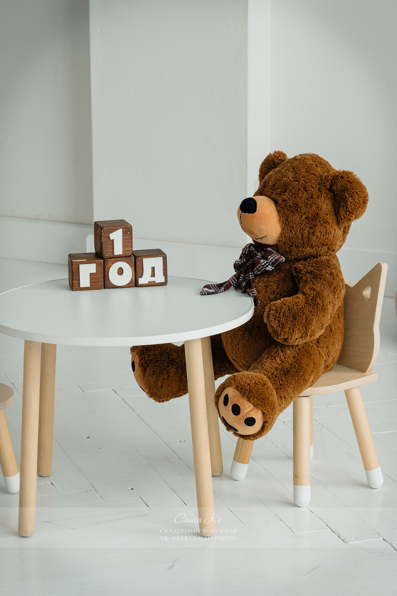 Студийная фотосессия с Александром Кё — возможность создать идеальные фотографии. Фотосессия в красивой фотостудии от признанного мастера Александра Кё станет прекрасным подарком.