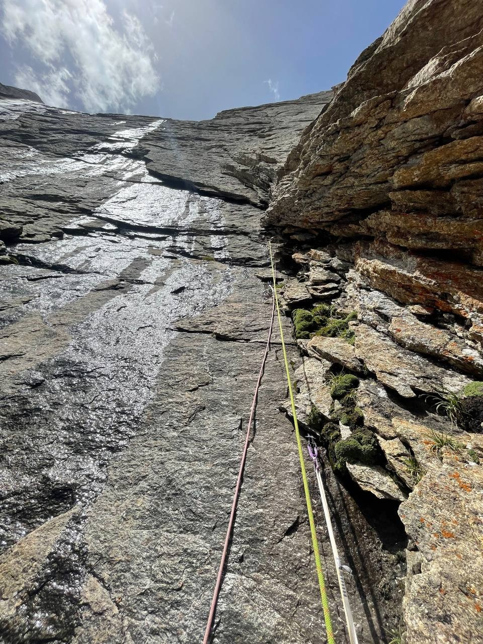 Short-list «Стального Ангела-2023». Каравшин, пик Асан, маршрут Горбенко, 5Б. “Steel Angel”: women’s climbing award