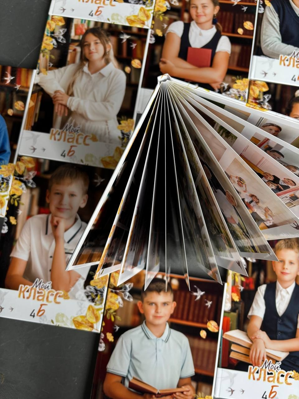 Младшая школа АЛЬБОМ 12 разворотов. Выпускные альбомы ДНР, Донецк