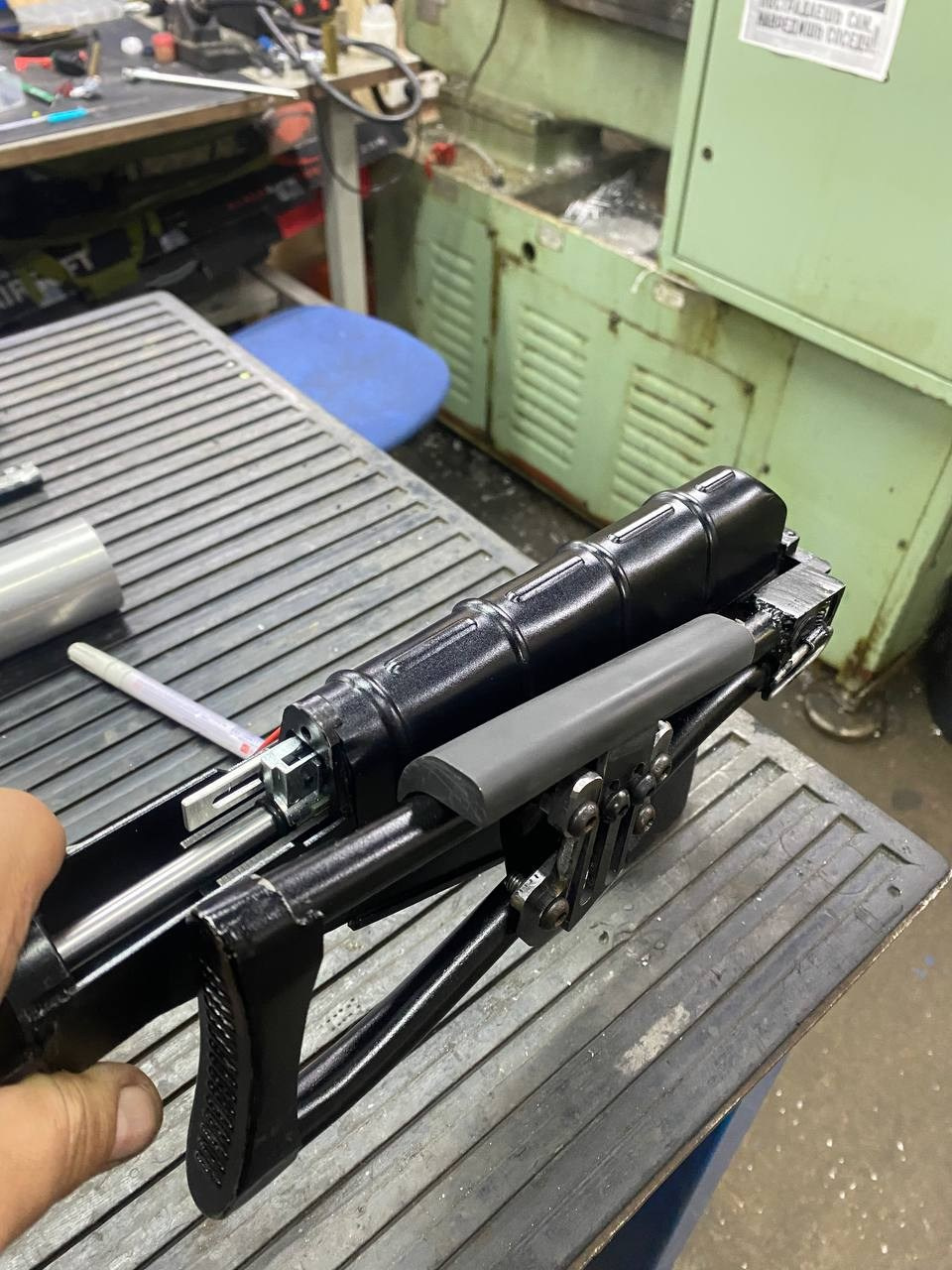 Страйкбольный АС ВАЛ в тюнинге на заказ. Страйкбольная мастерская Бигич Воркшоп