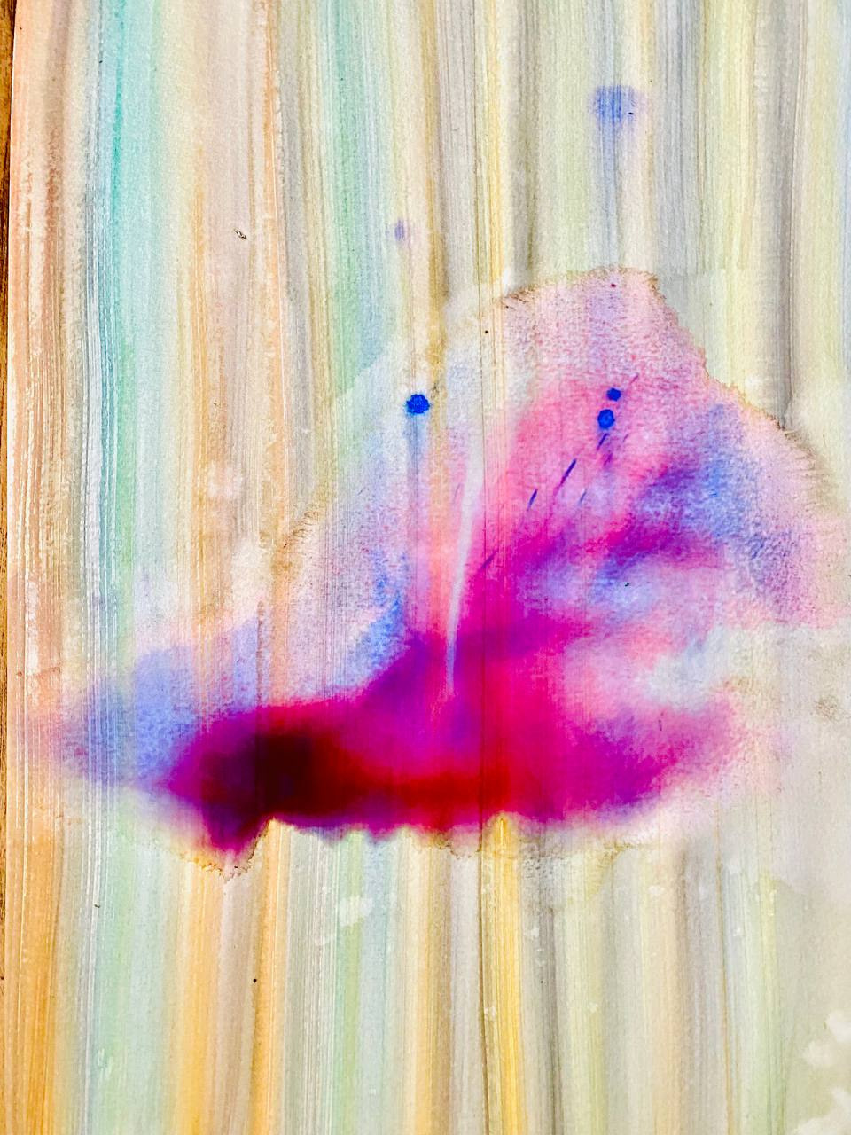 Выставка Bela Nusueva ''Неоновая геометрия'' в НИИ PARAZIT