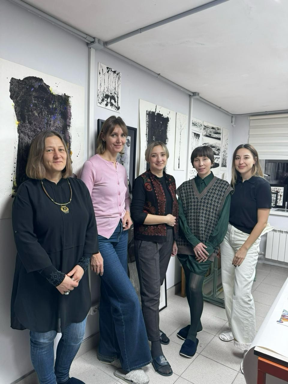 Коллажный клуб «Встречи с собой»: самопознание и творчество. Художник Даля Бучионите