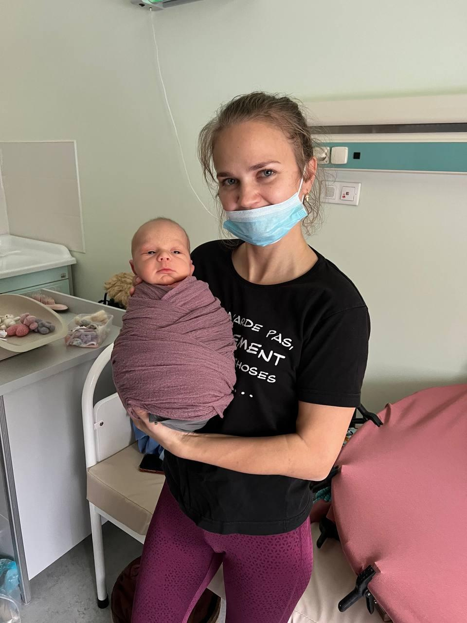 фотосессия прямо в роддоме, ньюборн в роддоме, фотосъемка в роддоме обучение, консультация