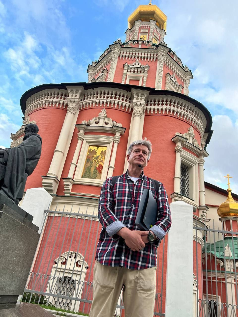 Роман Кирпичев - экскурсовод по Москве. П&П — Полезное с Приятным. Фотоэкскурсии — Москва на память. Экскурсовод и фотограф в Москве. Увези столицу в своём альбоме!