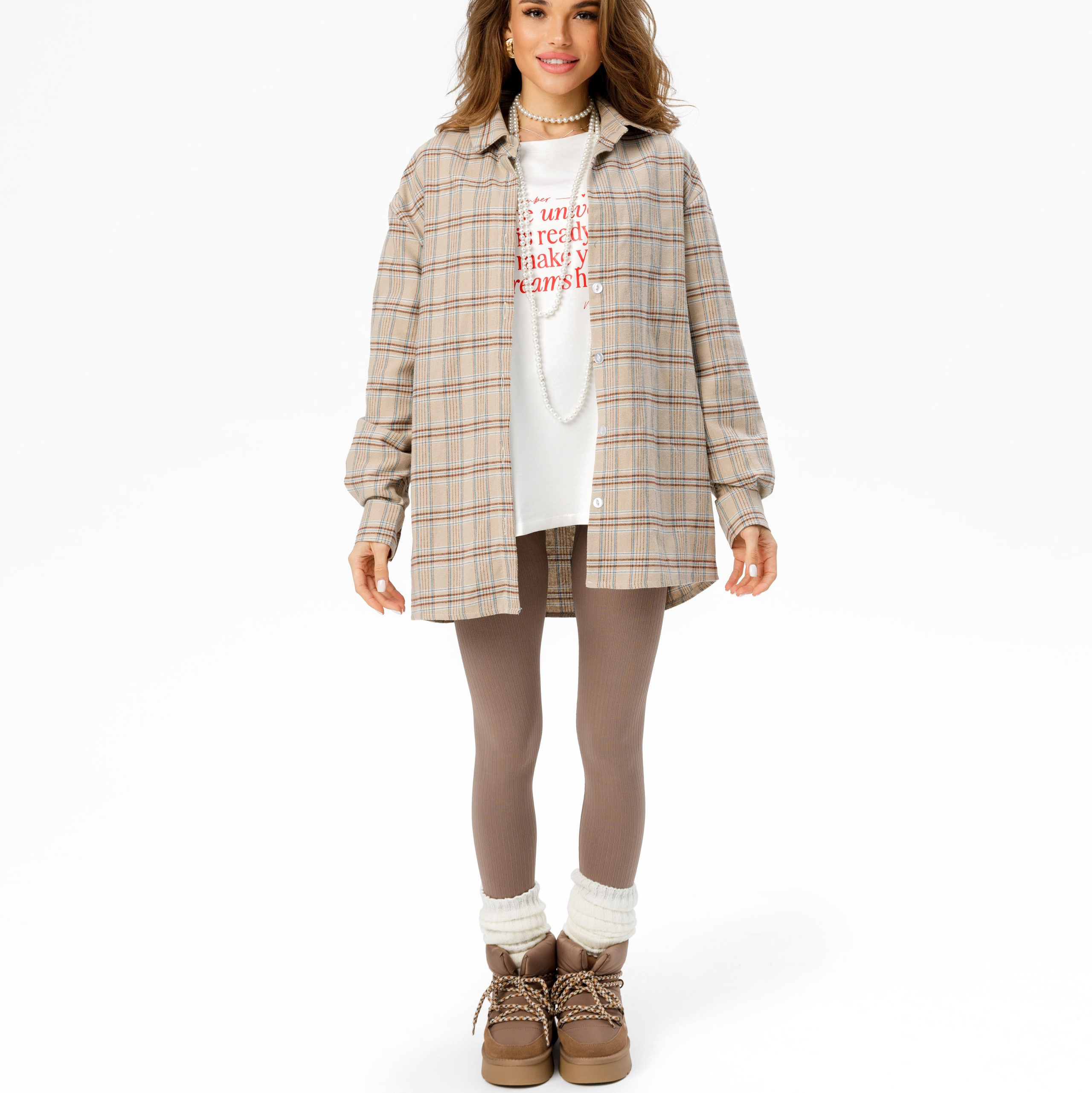 Съемка для бренда. Фотограф для маркетплейсов в Москве Озерова Кристина