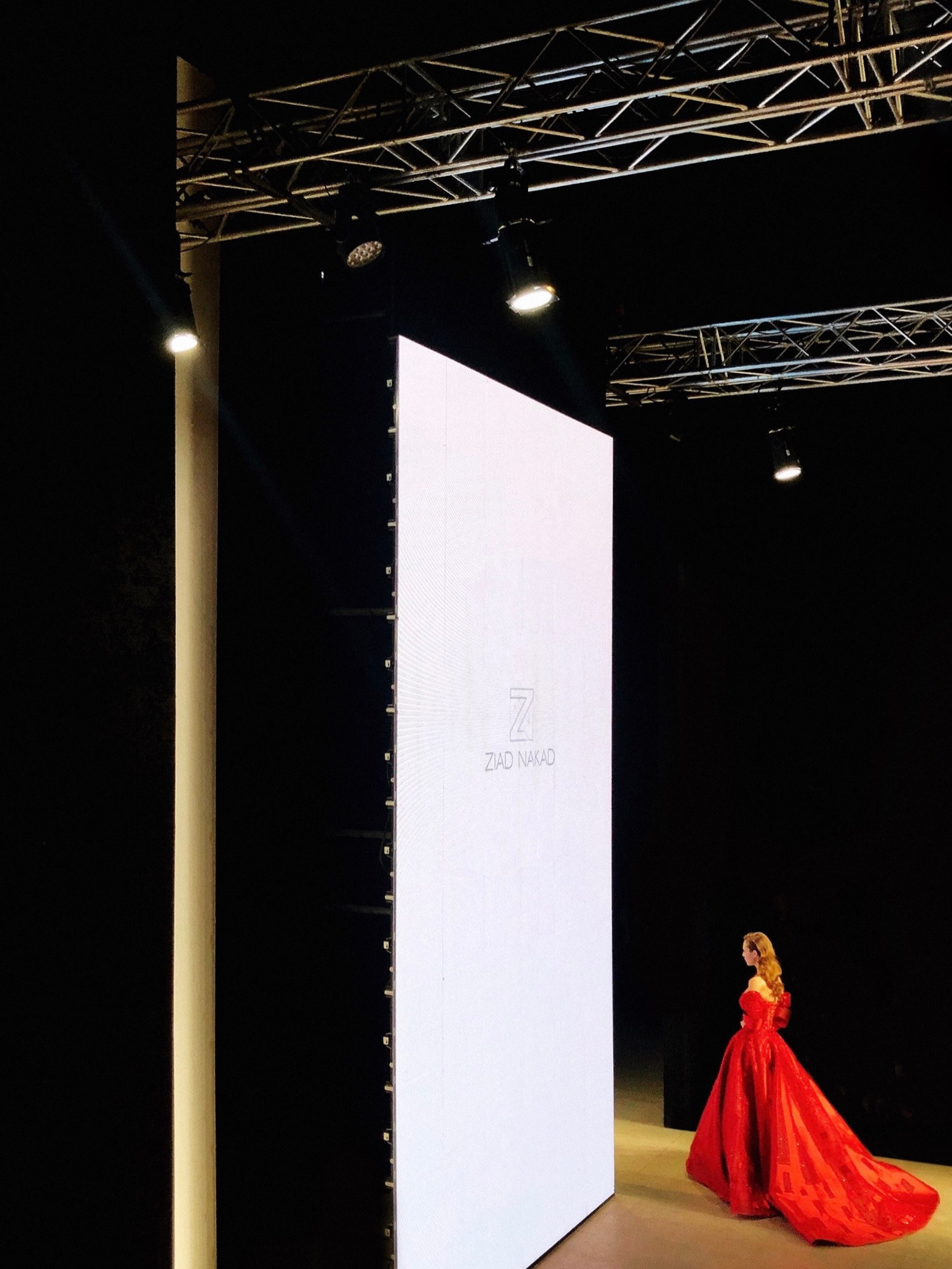 В такие моменты хочется оказаться на месте зрителя…. Anastasia Jes