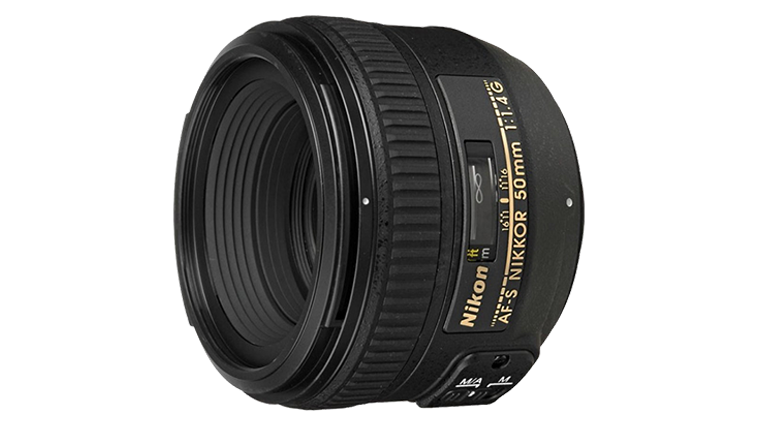 Nikon D5200 DSLR camera. Examples of RAW files