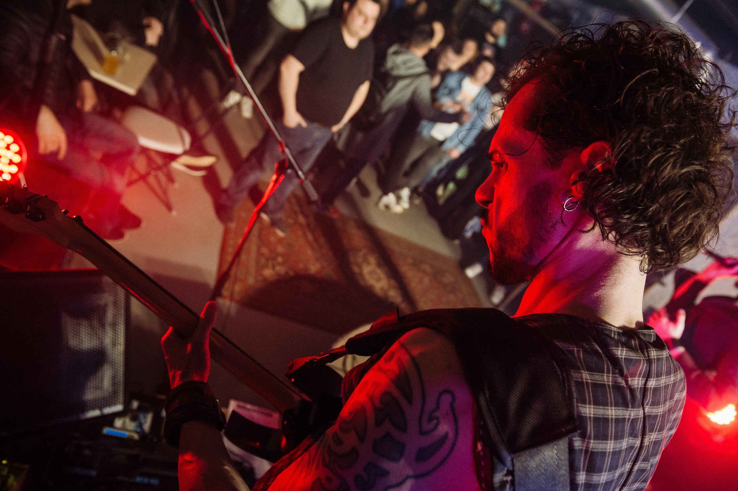 Milestone — Live in The Local Pub. Репортажный и свадебный фотограф в Курске Борис Захарчук