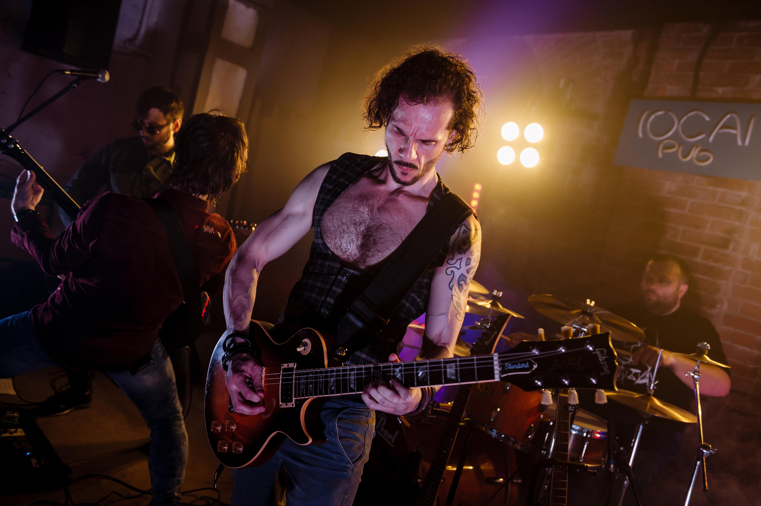 Milestone — Live in The Local Pub. Репортажный и свадебный фотограф в Курске Борис Захарчук