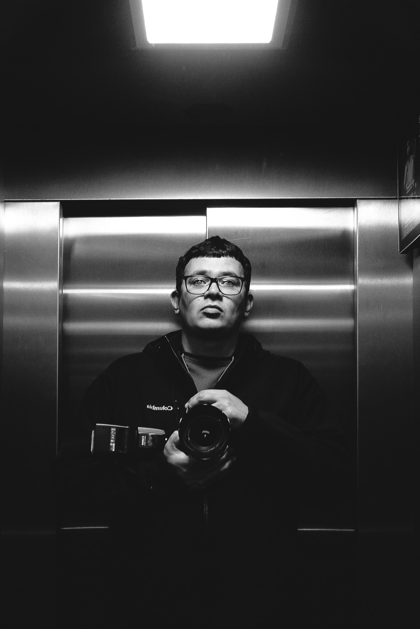 Контакты. Фотограф Денис Денисов