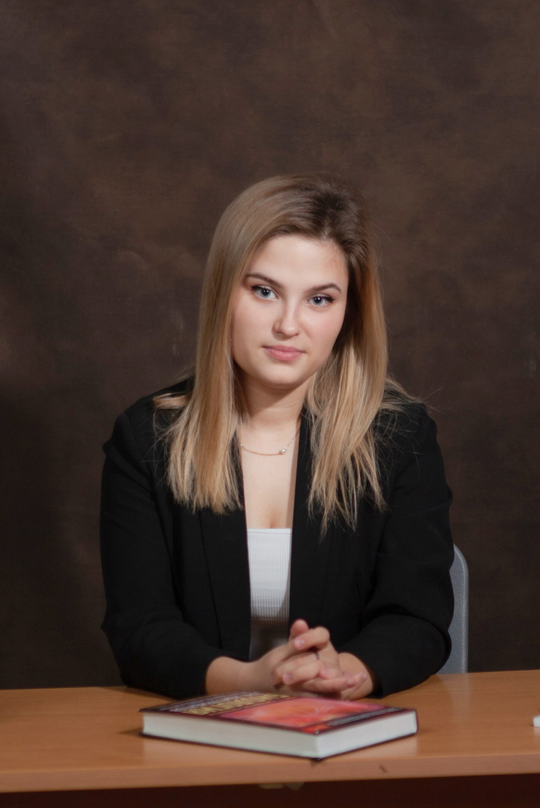 Выпускные альбомы. Фотосессия новорожденных в Москве фотограф Савина Анастасия