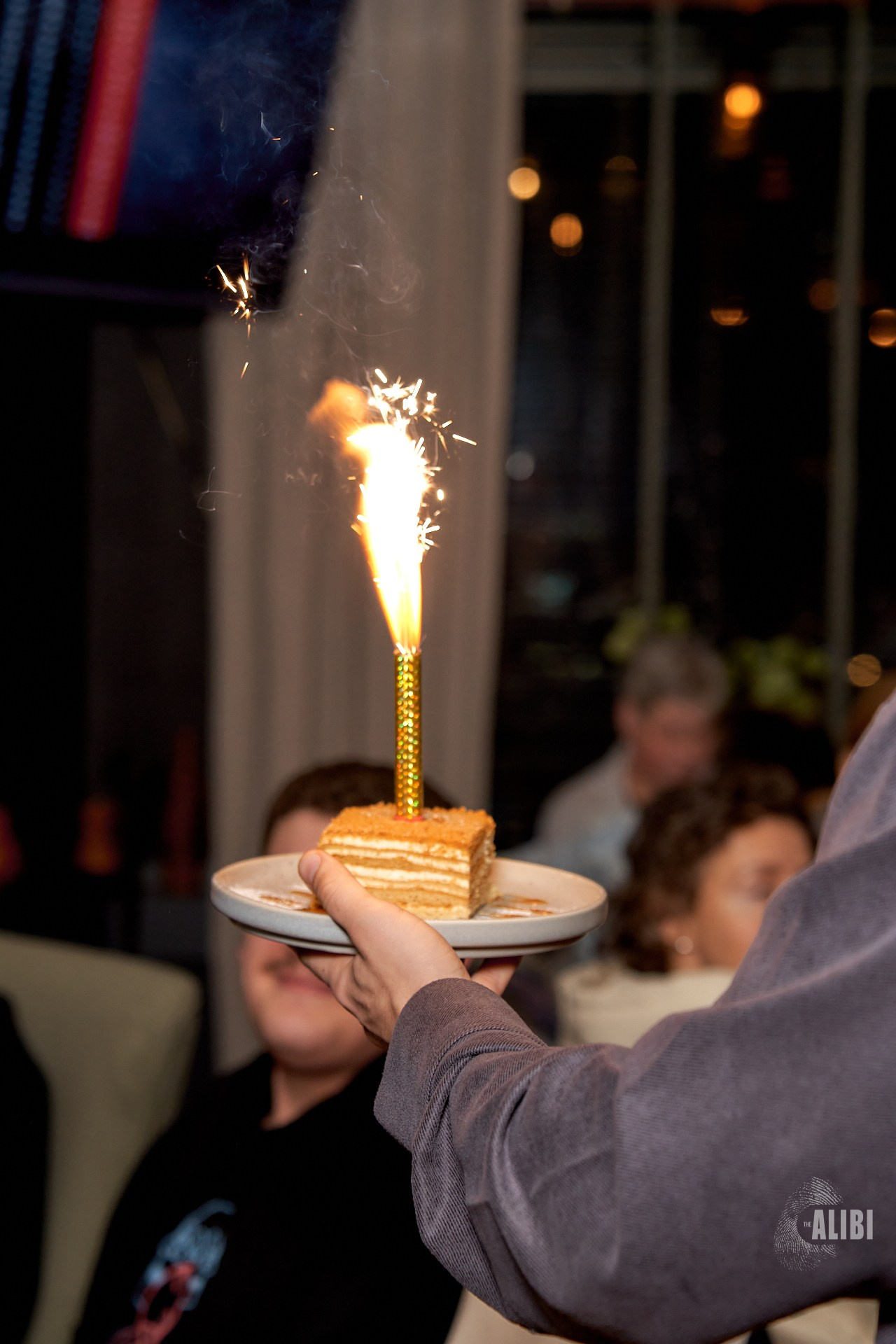 Алиби квиз. VISUAL ARTIST/ современное искусство/ фотокартины