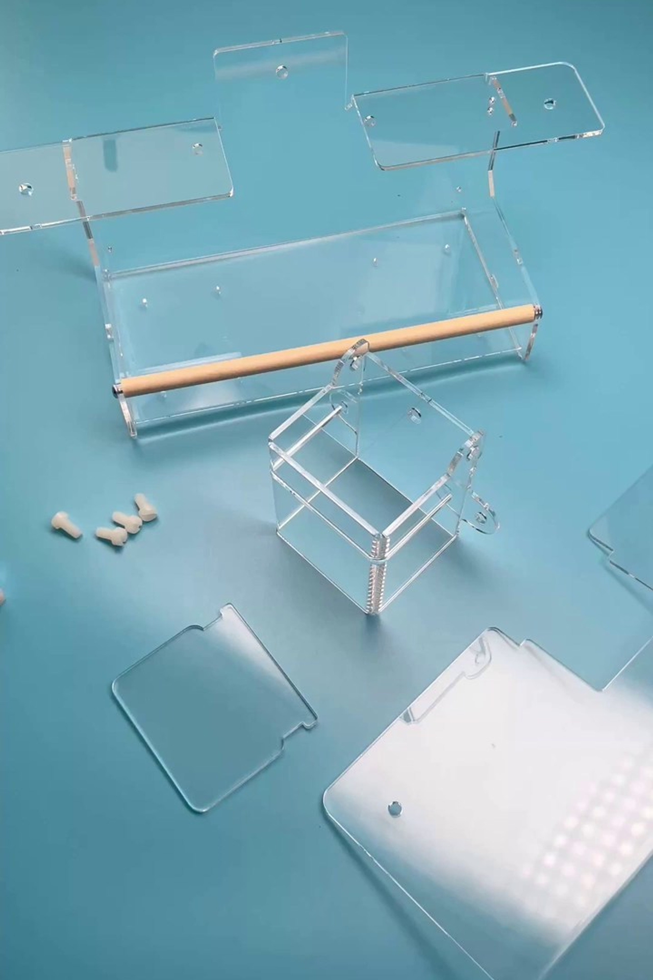 КЛАССИКА ПЛЮС. Кормушки для птиц на окно Чирик-Чирик