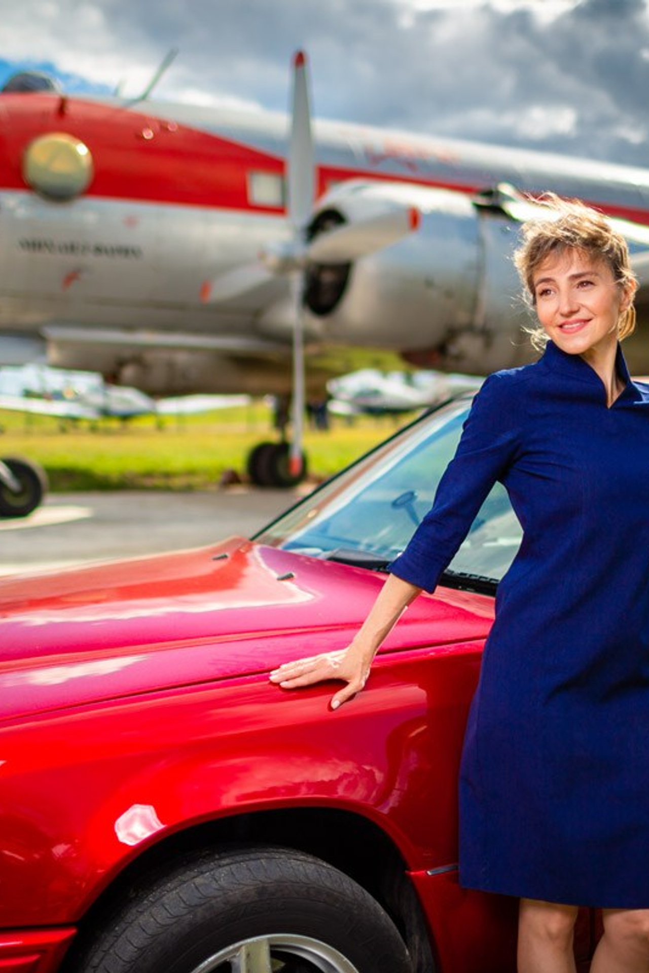 Фотосъёмка с автомобилями на аэродроме