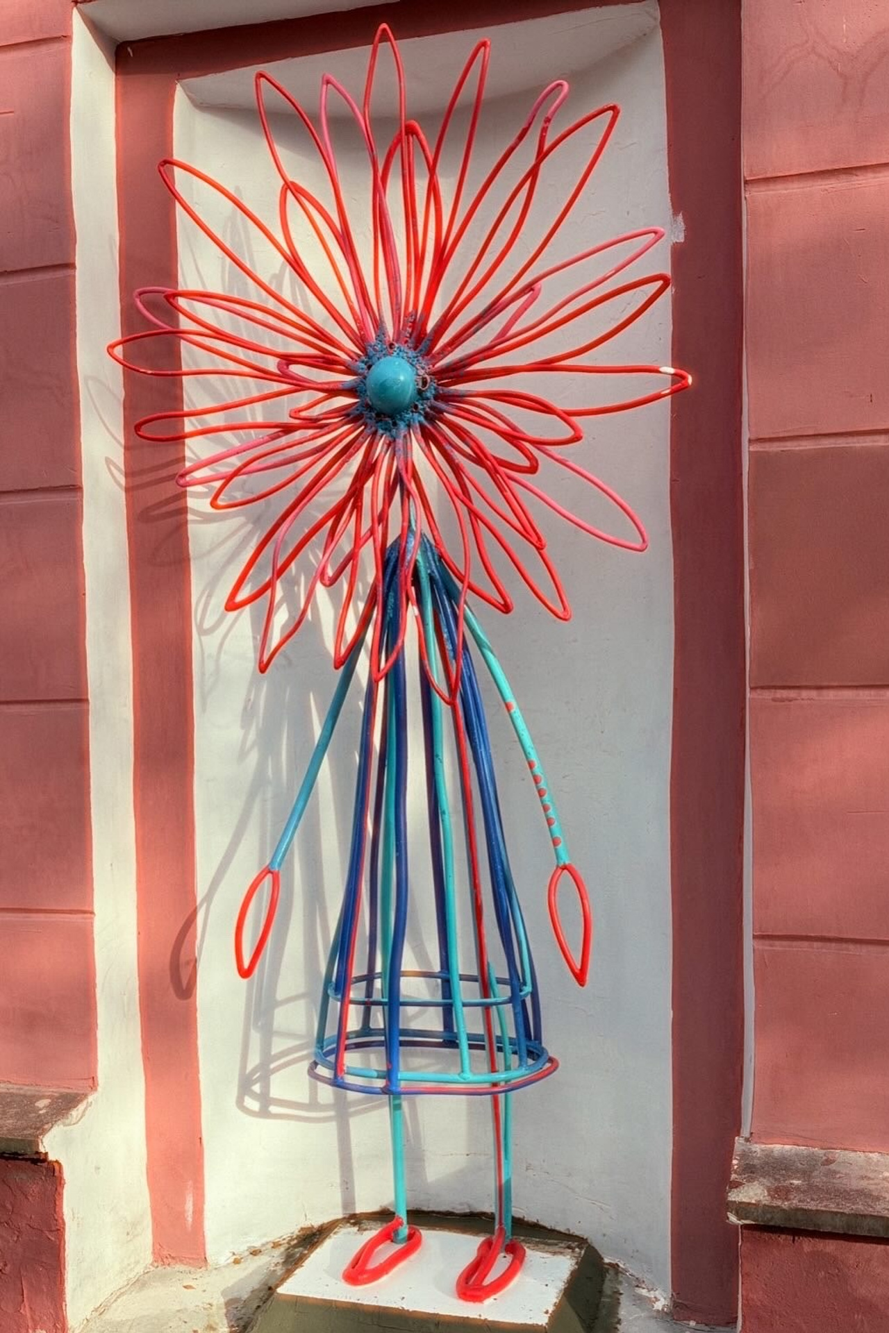 Астра_Полярный рацвет / Россия / Мурманск / ул. Ленина 5 / 2025